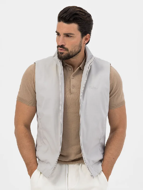 bjorn-embroidery-vest-in-ice