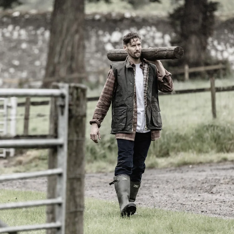 hoggs-of-fife-padded-waxed-waistcoat