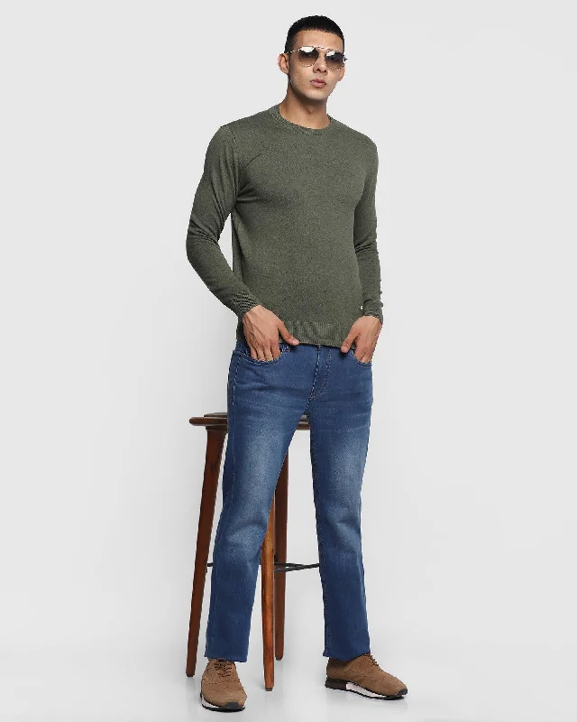 solid-crew-neck-sweater-in-olive-alex