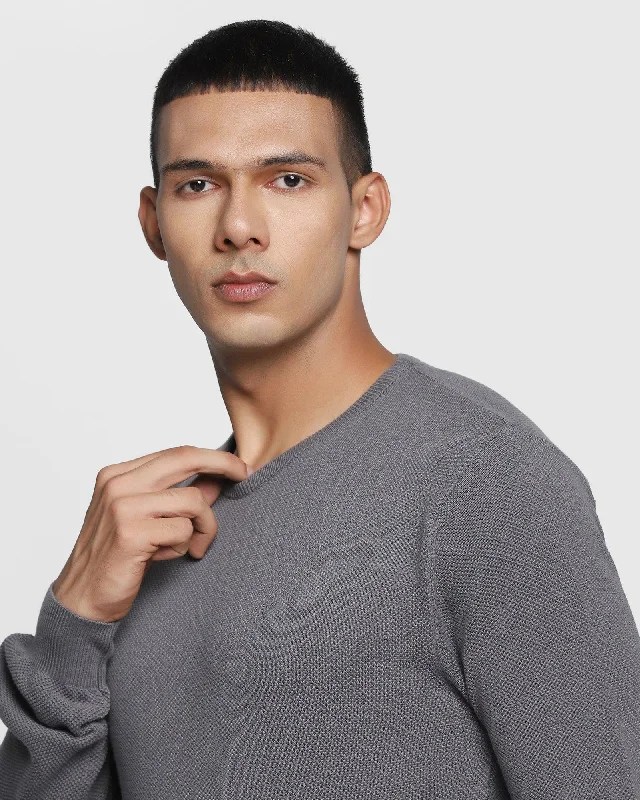 textured-crew-neck-sweater-in-grey-delta