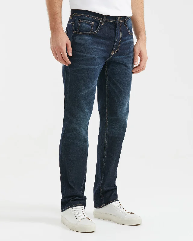 RELAXED FIT HIGH-RISE DARK JEANS IN ULTRA DARK WASH