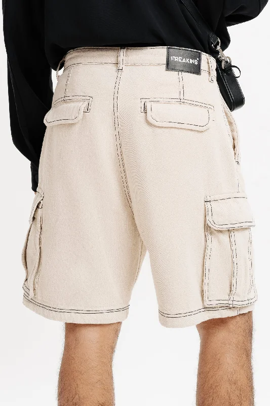 Men's Ecru Contrast-Stitch Cargo Shorts