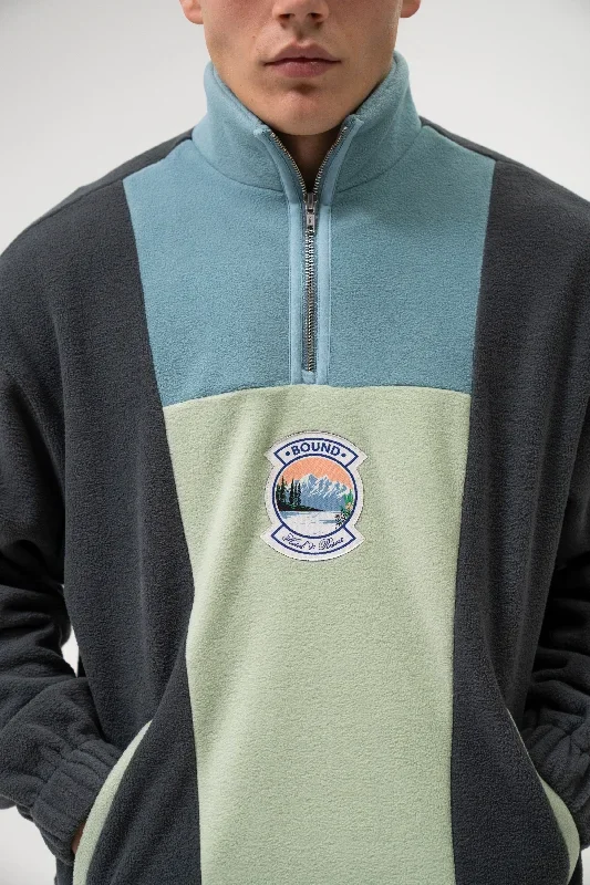 blue-retro-fleece-pullover