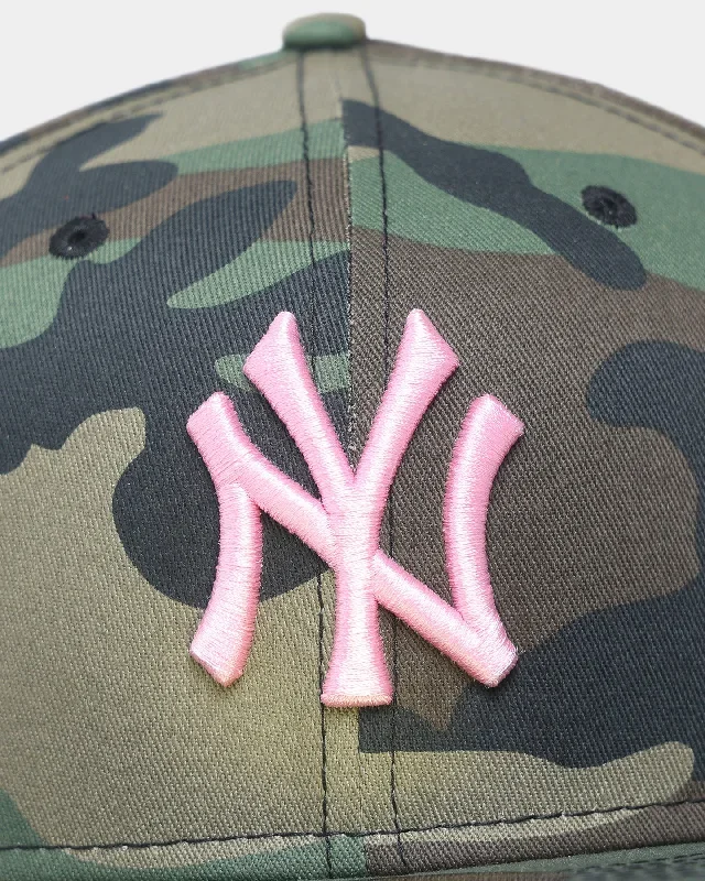 new-era-new-york-yankees-camo-pink-59fifty-fitted-camo-pink