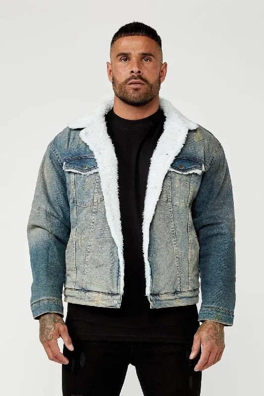 stone-washed-denim-jacket-black-fur-collar